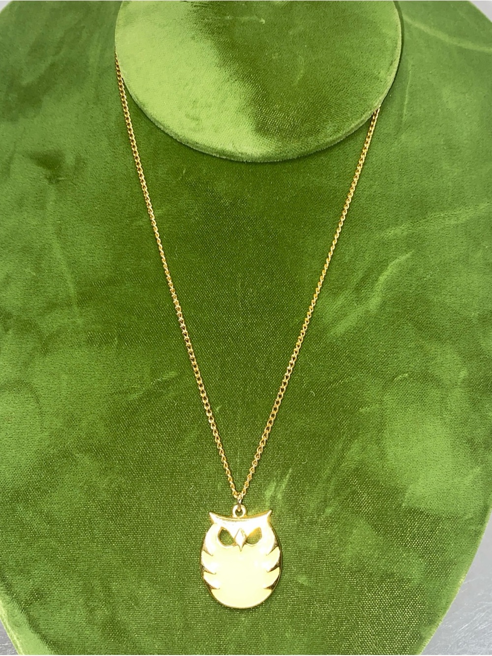 Vintage Arthur Pepper ART signed enamel owl, gold tone 16”